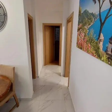 Apartment Iva *