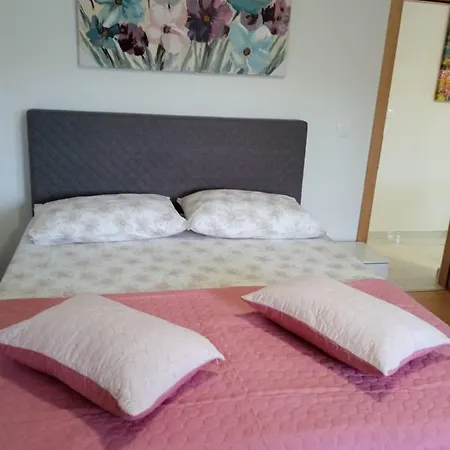 Iva Apartment